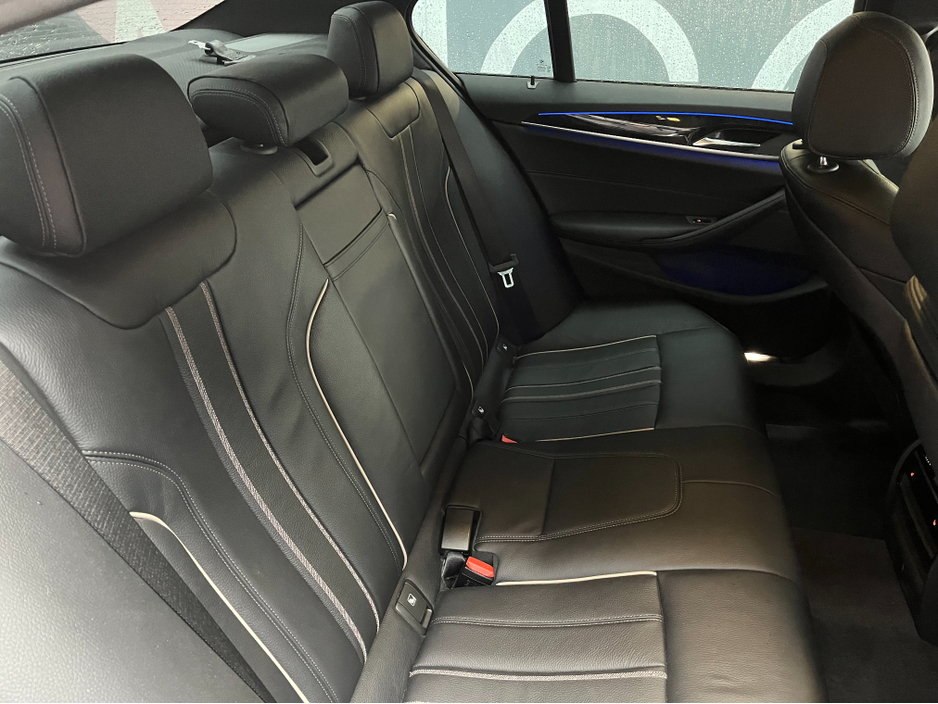 2017 BMW 5 Series €22950 2017 BMW 530E M SPORT IPERFORMANCE 2.0 AUTOMATIC / CRUISE CONTROL / 360° PARKING CAMERA / ELECTRIC MEMORY & HEATED SEATS / PADDLE SHIFTERS / AMBIENT LIGHTS €22,950