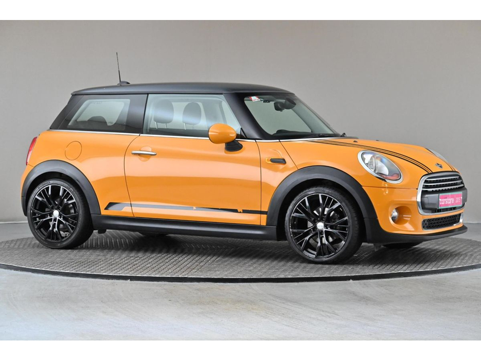 2015 MINI Hatch - image 12