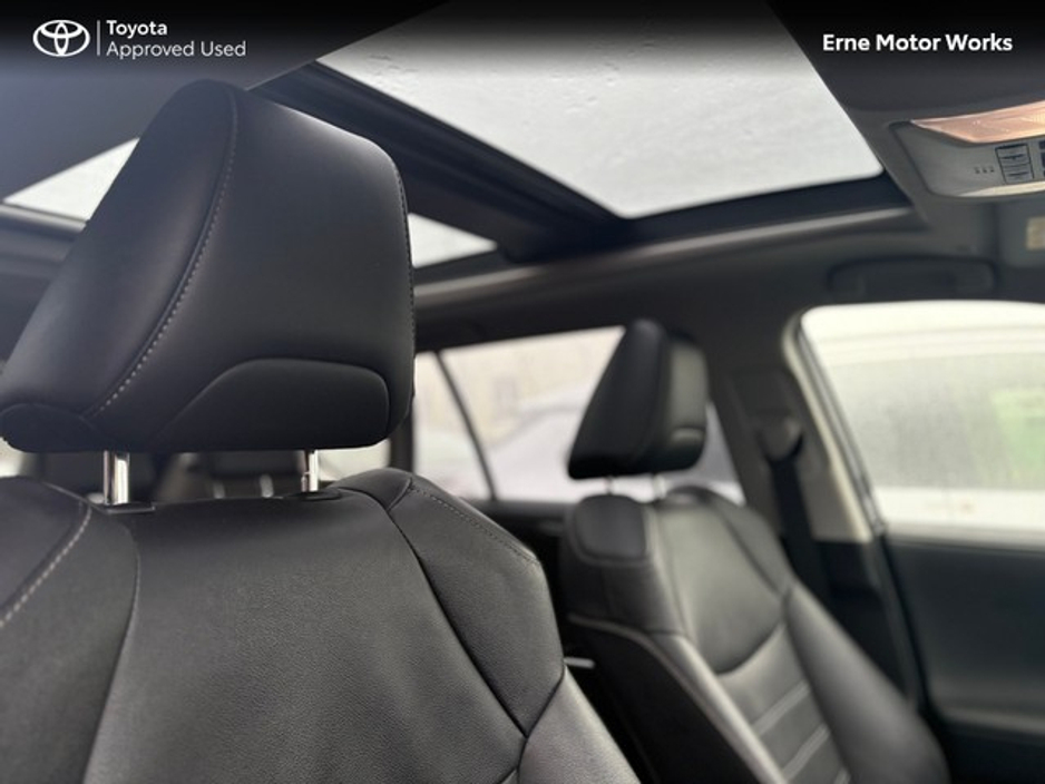 2023 Toyota Rav4 PLATINUM FWD Hybrid €43,950