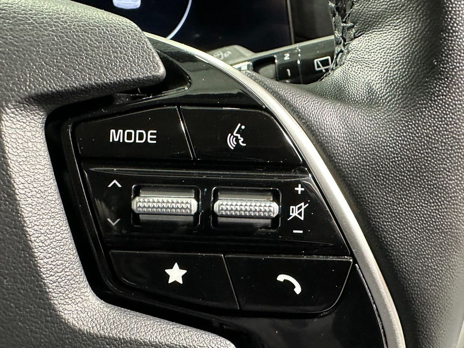 2023 Kia Niro - image 15