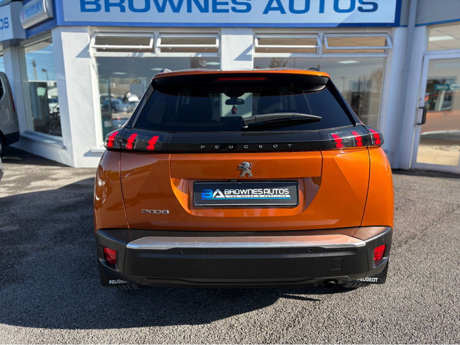 2021 Peugeot 2008 - image 8
