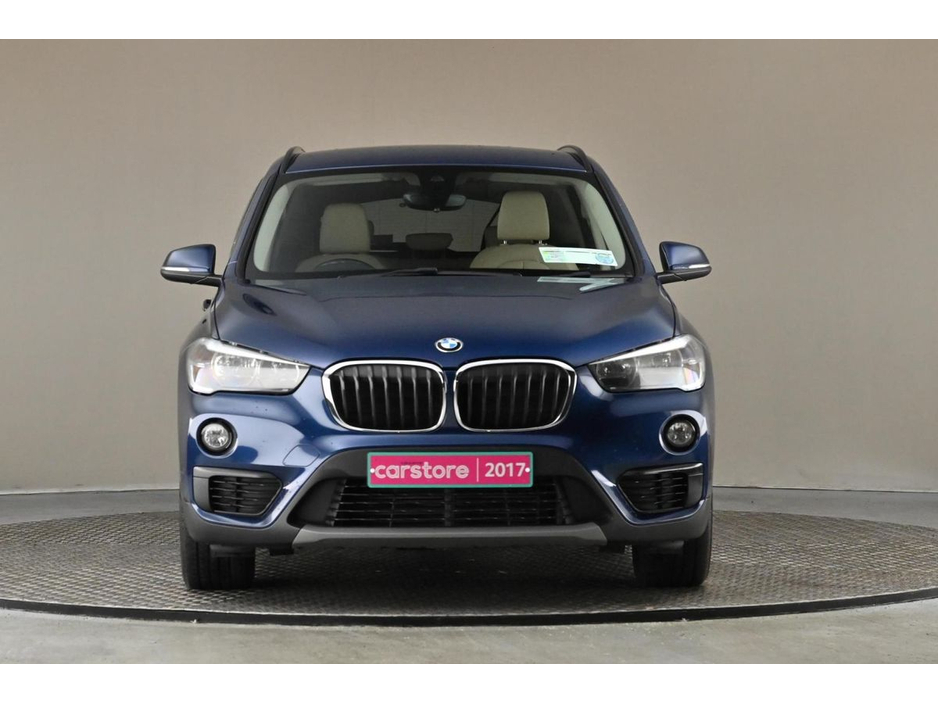 2017 BMW X1 - image 2