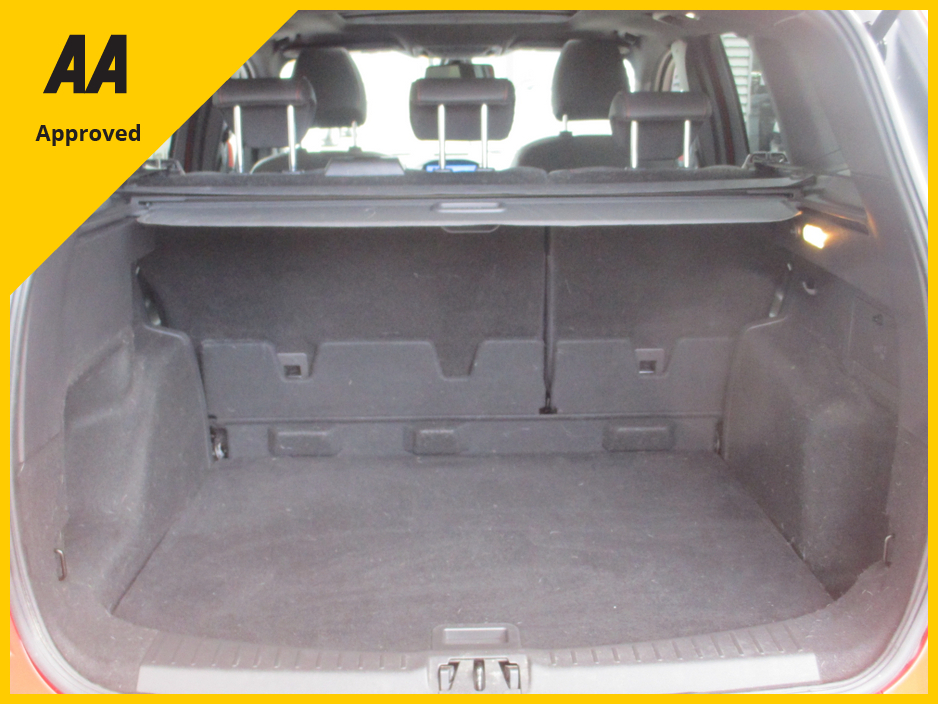 2019 Ford Kuga ST-LINE 2.0 TDCI 150PS AWD MODEL.  TOP OF THE RANGE MODEL, FULLY SERVICED AND NCT TESTED WITH WARRANTY AND 12 MONTHS AA COVER !!! €24,500