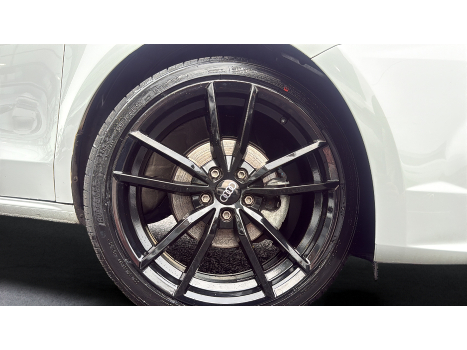 2016 Audi A1 43,000 KMS / AUTO / AS NEW / 1OWNER / 12MONTHS WARRANTY €14,900