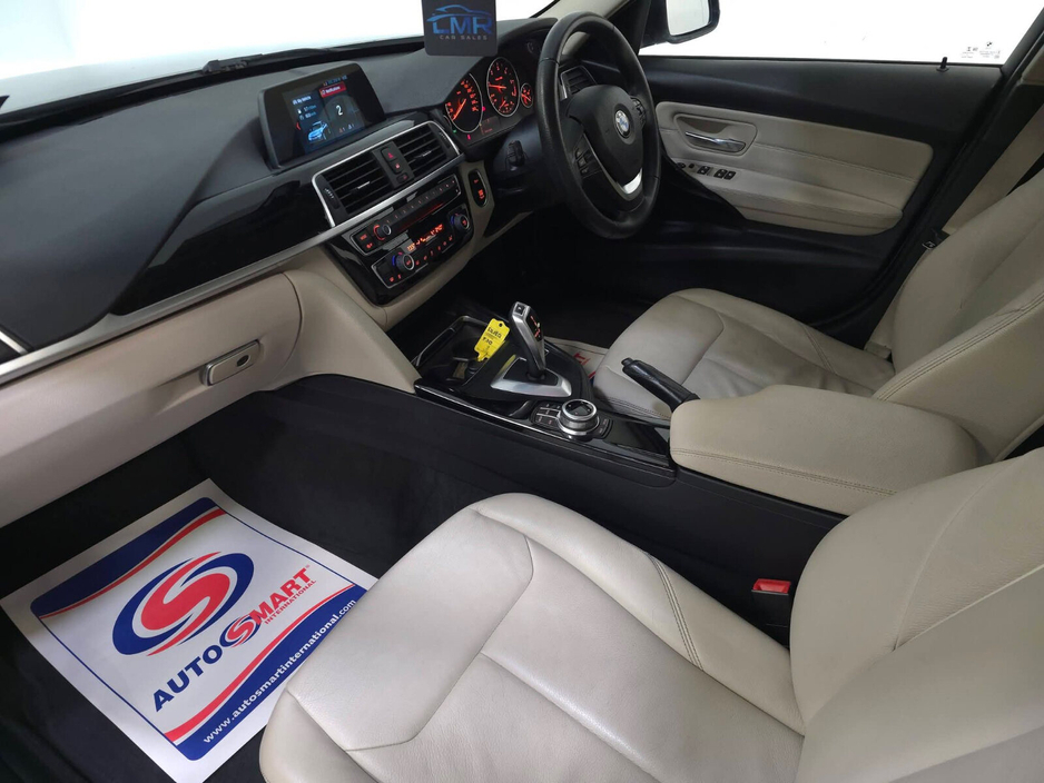 2018 BMW 3 Series - image 13