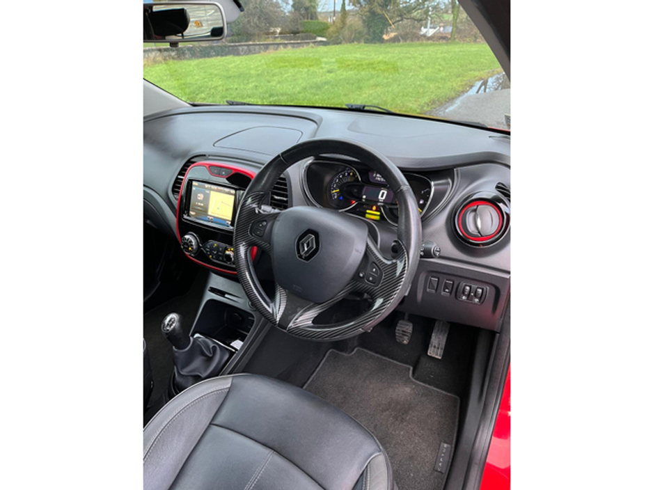 2015 Renault Captur 20 R20 SIGNATURE TCE 90 2015 4DR €9,750