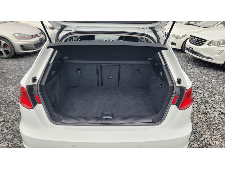 2014 Audi A3 - image 7