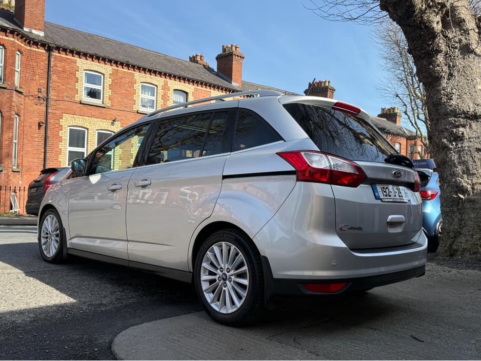 2019 Ford Grand C-Max - image 8