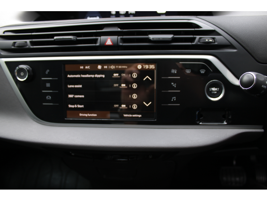 2018 Citroen C4 Picasso 2.0HDI SHINE EDITION 5DR ESTATE AUTOMATIC // 1 OWNER CAR WITH ONLY 63,000 KMS IN MINT CONDITION // BUY WITH CONFIDENCE AA AND SIMI APPROVED DEALER 2026 // FINANCE ARRANGED // TRADE INS WELCOME // €15,950