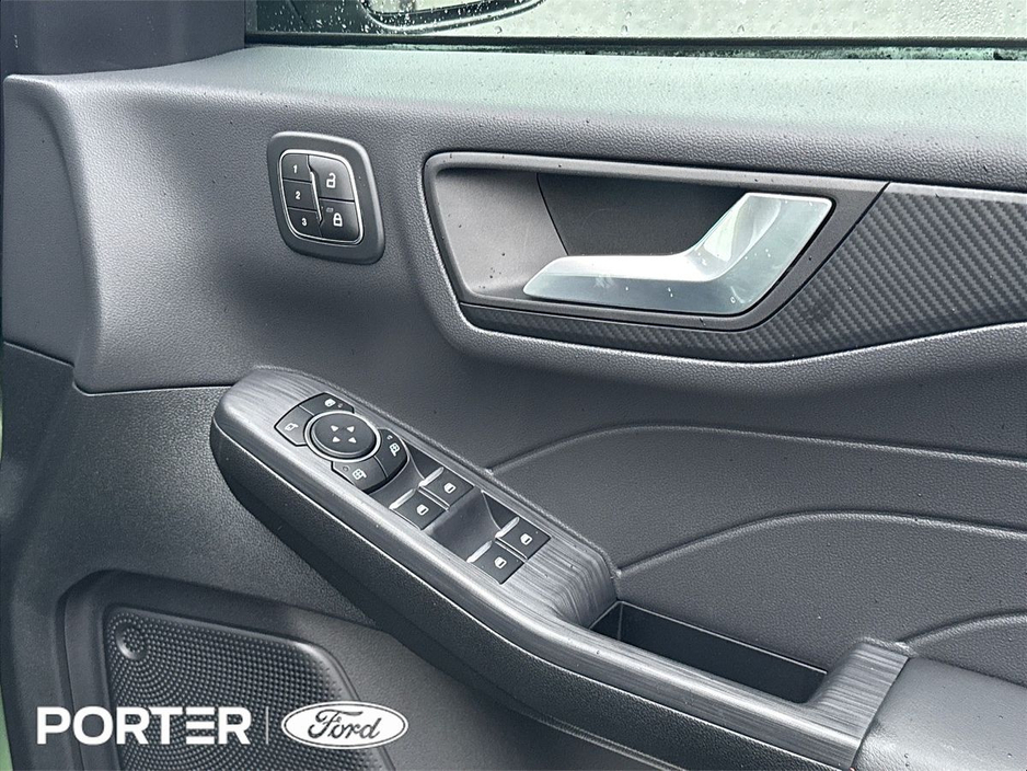 2026 Ford Kuga - image 25