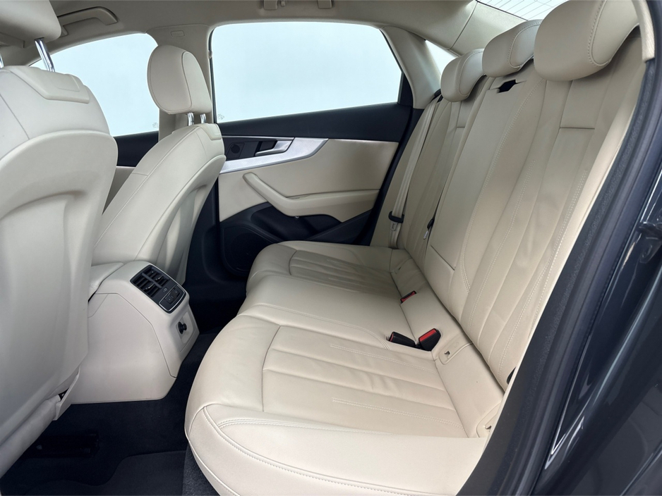 2021 Audi A4 LIMOUSINE 35 TDI 163BHP S-TRONIC**MULTIFUNCTIONAL STEERING WHEEL**CREAM LEATHER INTERIOR**FRONT HEATED SEATS**APPLE CARPLAY**REVERSE CAMERA**PARKING SENSORS**SEMI DIGITAL DASH**FINANCE AVAILABLE €29,995