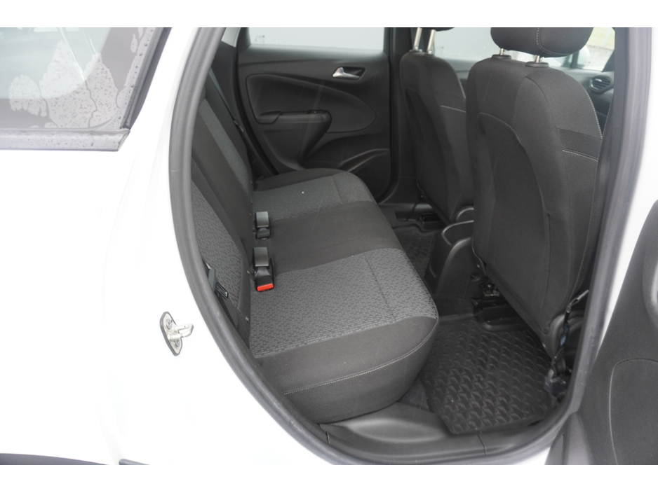 2018 Opel Crossland X - image 11