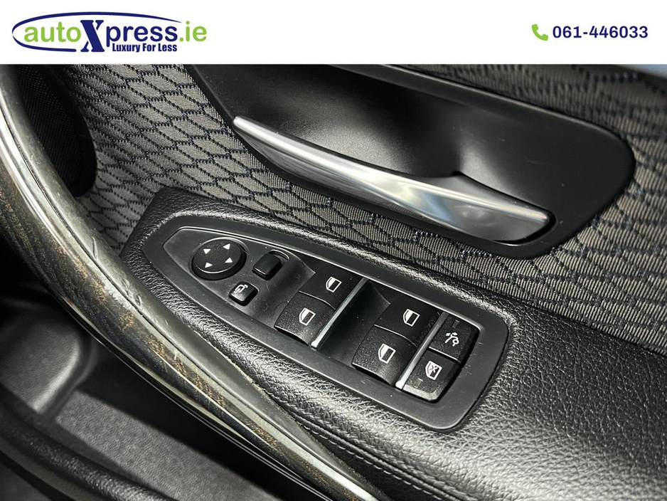 2017 BMW 3 Series - image 34