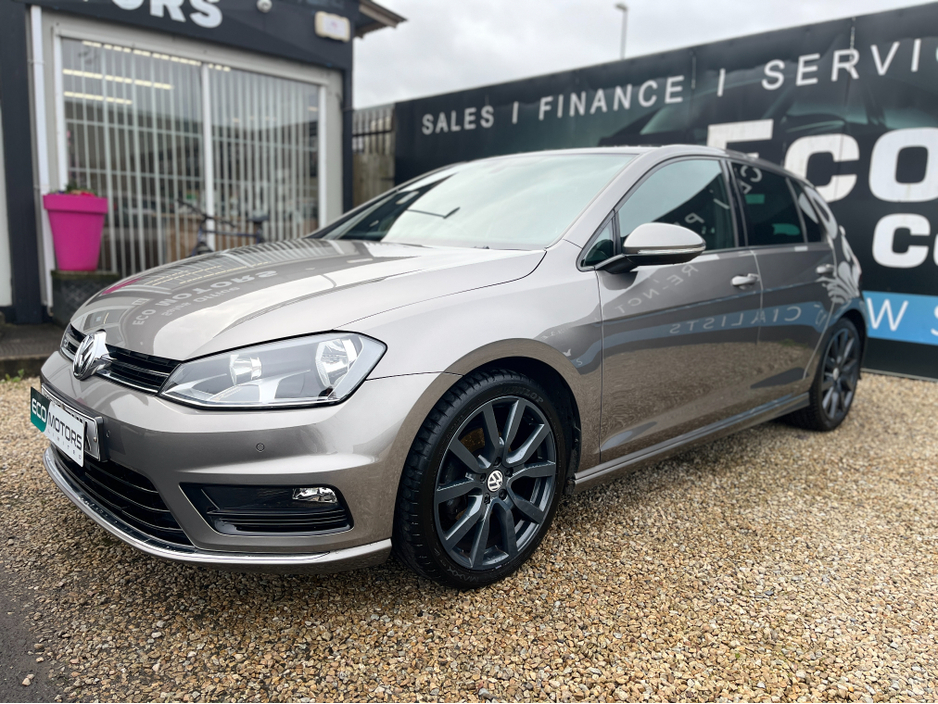 2016 Volkswagen Golf - image 5