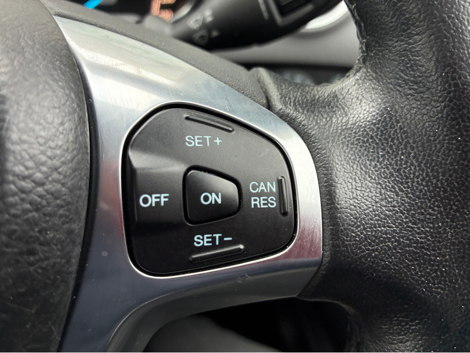 2014 Ford Fiesta - image 15