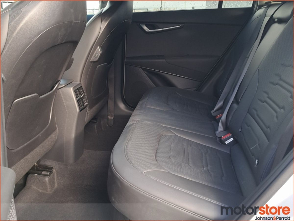 2025 Kia Niro K3 1.6 Petrol HEV (Kia Warranty / AA Membership / Bishopstown) €35,900