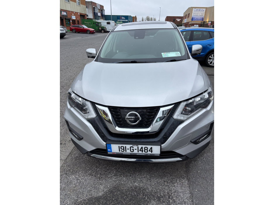 2019 Nissan X-Trail - image 5