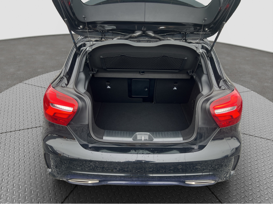 2017 Mercedes-Benz A Class 2017 Mercedes-Benz A-Class A180 AMG Sport Automatic €17,950