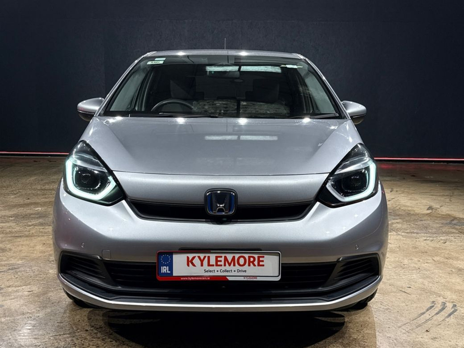 2023 Honda Fit - image 8