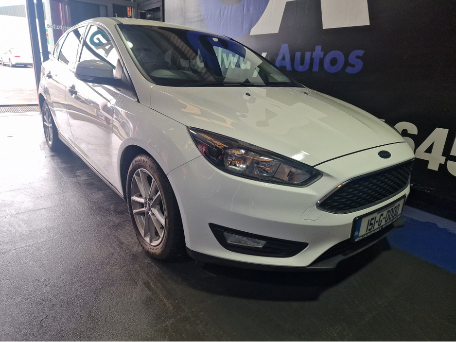 2015 Ford Focus - image 13