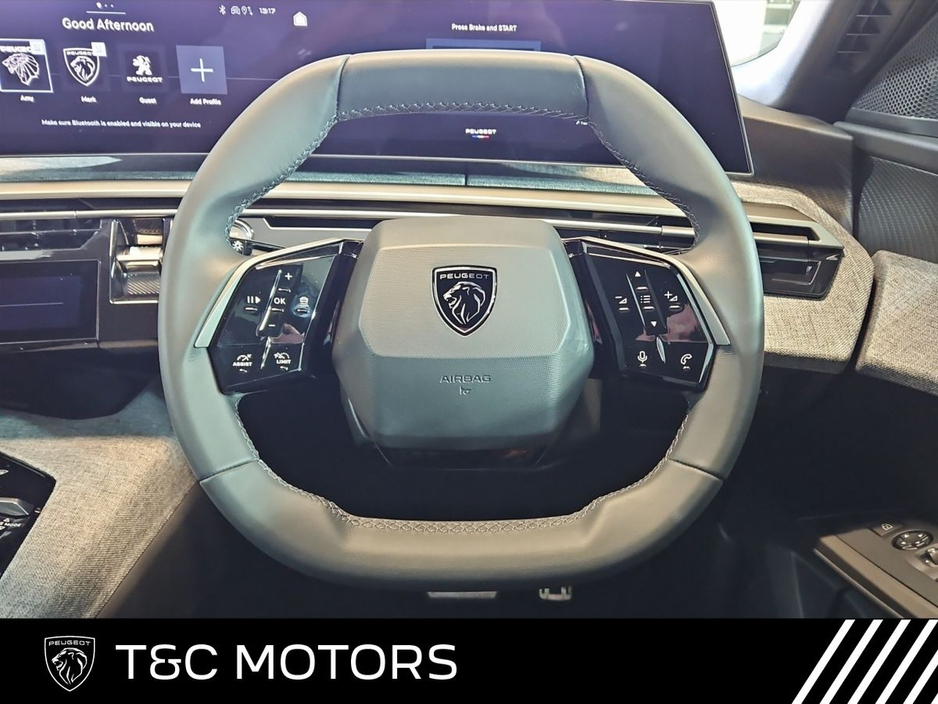 2025 Peugeot 3008 Allure Hybrid - Front & Rear Sensors & Camera, Auto Lights & Wipers, Adaptive Cruise Control, Wireless Apple Carplay/ Android Auto €40,995