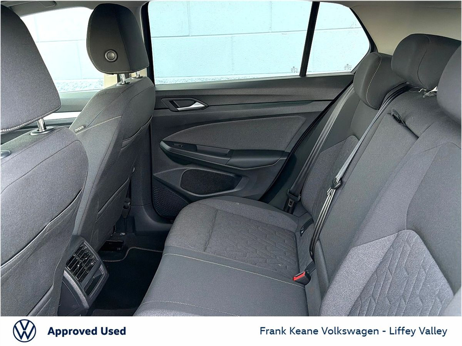 2025 Volkswagen Golf - image 6
