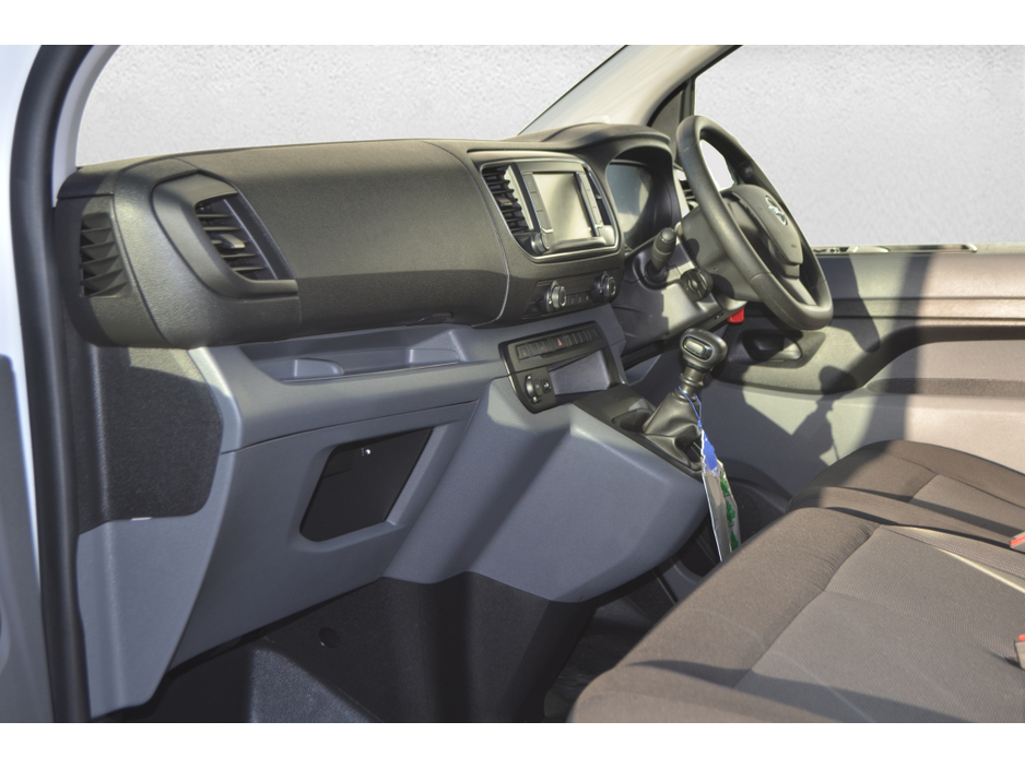 2022 Opel Vivaro L2H1-1.5 100PS-6SP MAN 100PS-DIE-6SP 5DR €18,995