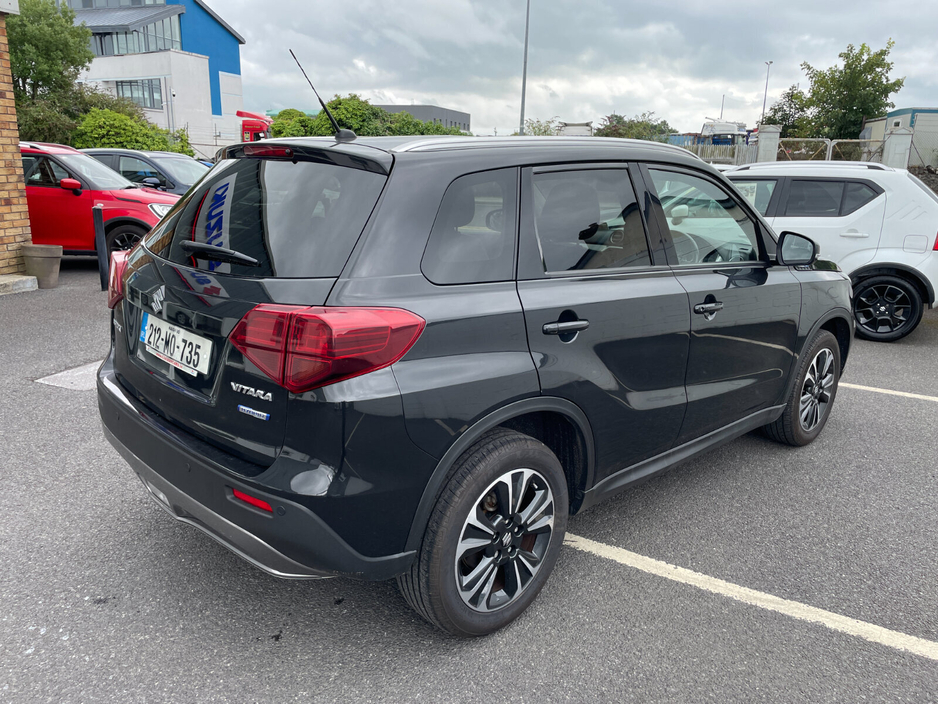 2021 Suzuki Vitara - image 8