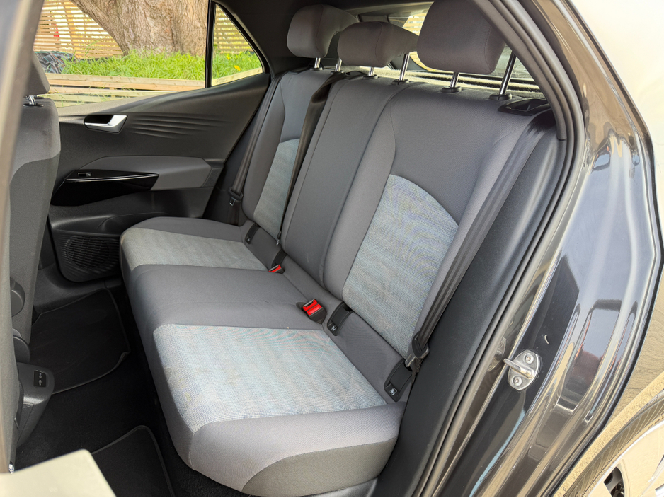 2021 Volkswagen ID.3 - image 23