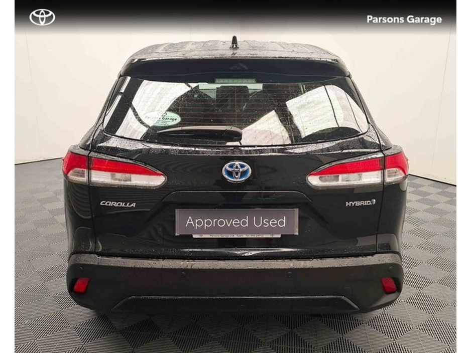 2024 Toyota Corolla Cross CROSS LUNA 1.8 €33,995