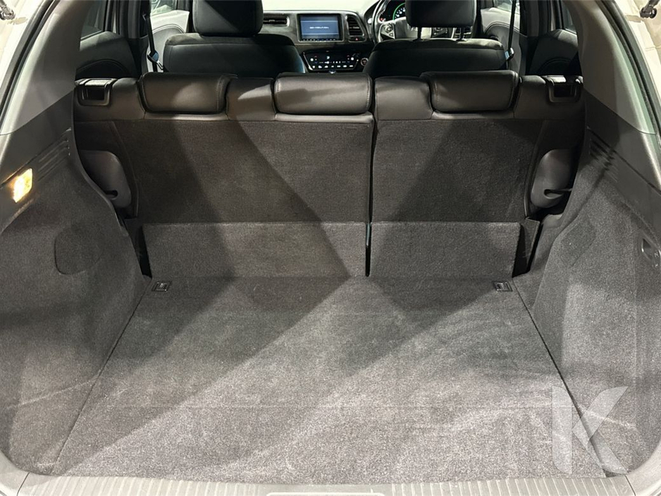 2017 Honda Vezel - image 13