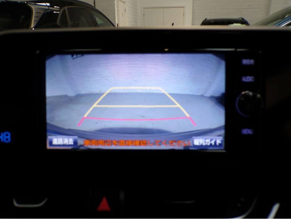 2018 Toyota C-HR 2018*32,000 MILES*HYBRID SPORT TOYOTA C-HR SELF CHARGING 1.8 AUTOMATIC*FANTASTIC CONDITION GREAT ON FUEL, POWER, COMFORT WITH A LOT OF SPACE ALL COMBINED FOR A FANTASTIC DRIVE. CAR COMES WITH FULL SAF €19,900