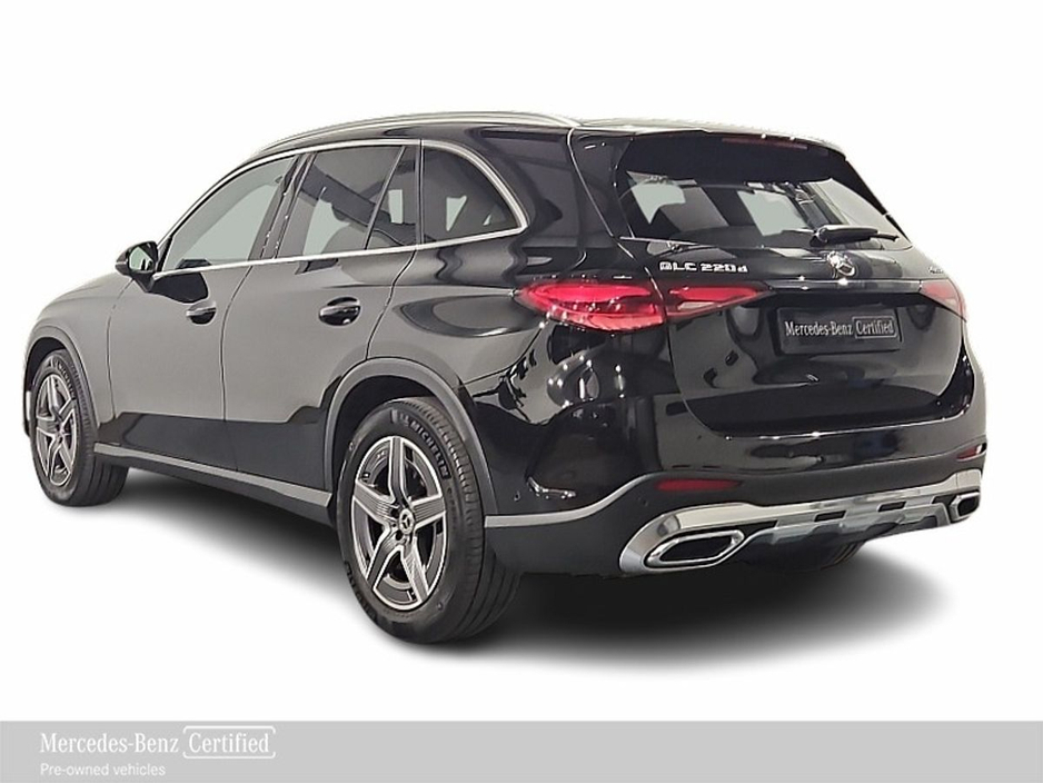 2024 Mercedes-Benz GLC Class - image 3