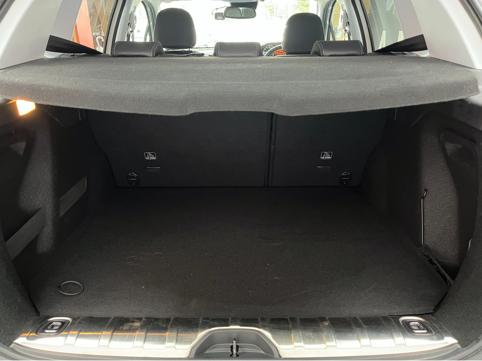 2019 Peugeot 2008 - image 8