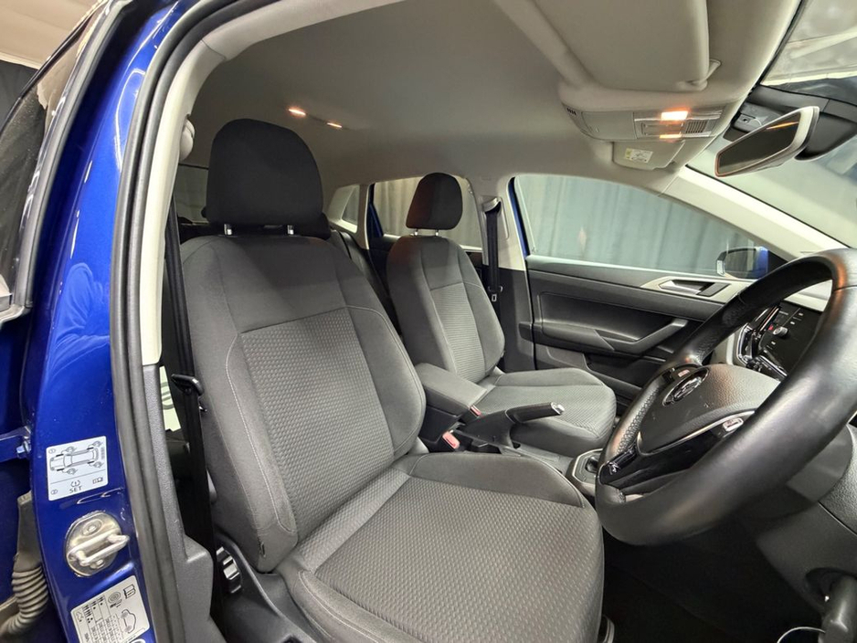 2018 Volkswagen Polo - image 20