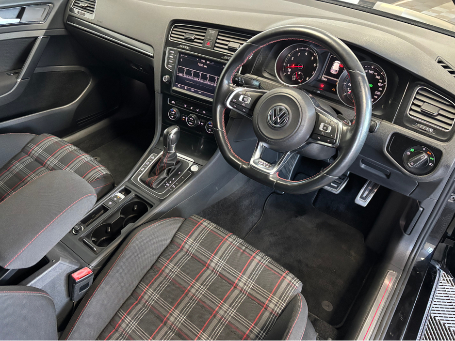 2015 Volkswagen Golf *VOLKSWAGEN GOLF GTI* *DSG AUTO* *REVERSE CAMERA* *KEYLESS ENTRY* *LOW MILEAGE* *BT AUDIO* *DRIVE MODES* *TRADE INS WELCOME* *FINANCE AVAILABLE* €18,950