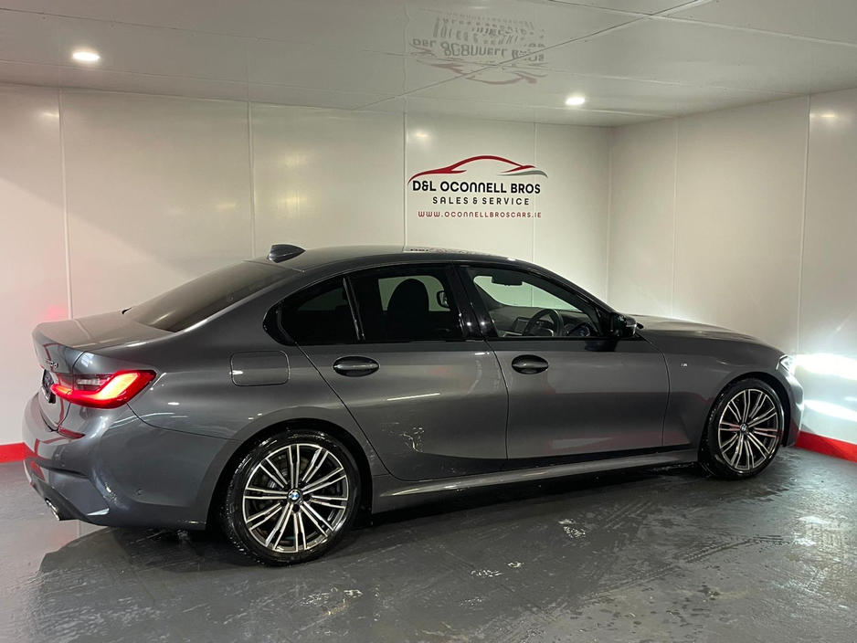 2021 BMW 3 Series - image 4