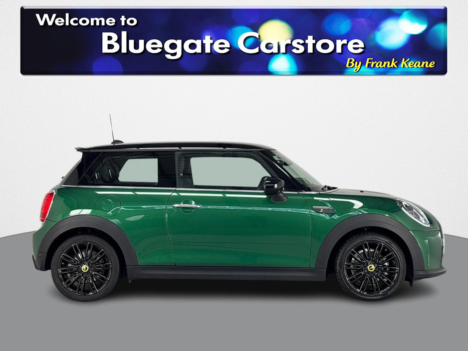 2022 MINI Hatch - image 2