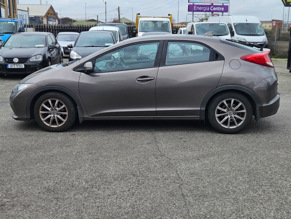 2012 Honda Civic - image 6