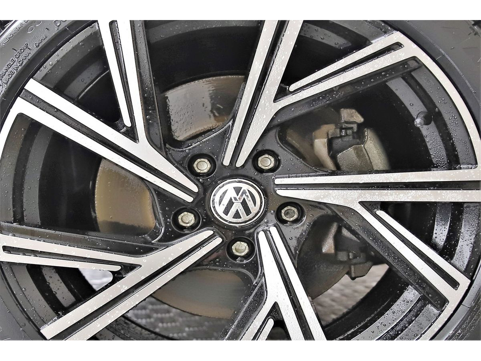 2018 Volkswagen Touran 1.4 TSI DSG TRENDLINE *UPGRADED 18" ALLOY WHEELS*CAR PLAY*ANDROID AUTO* €20,490