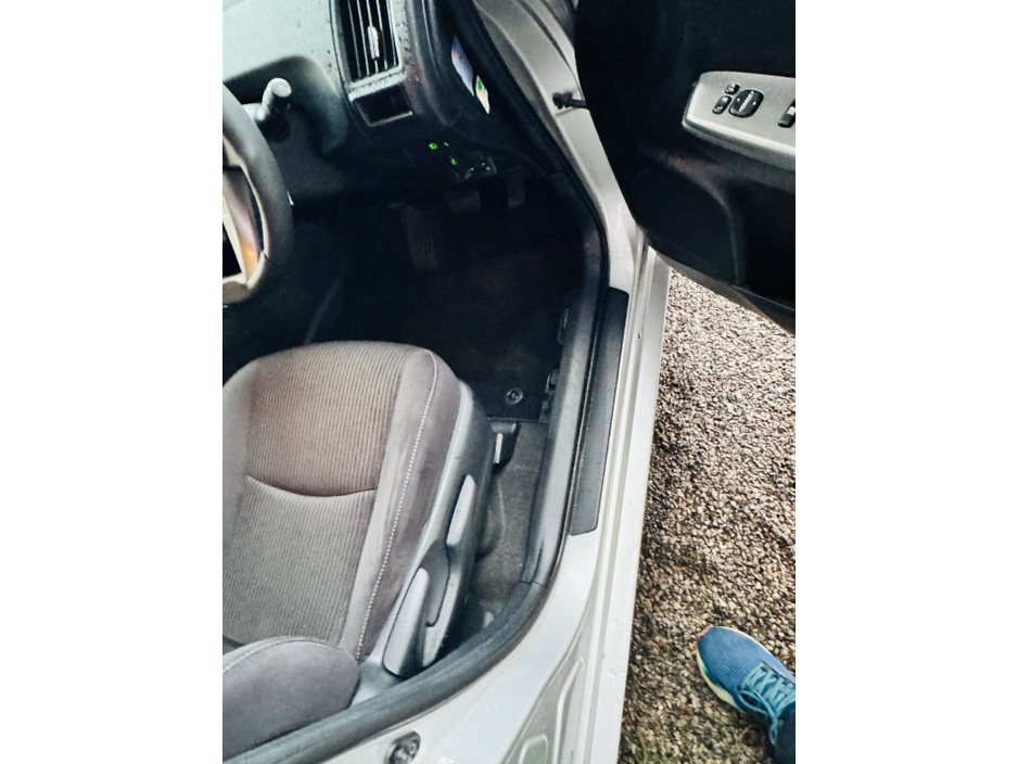 2020 Toyota Prius - image 7