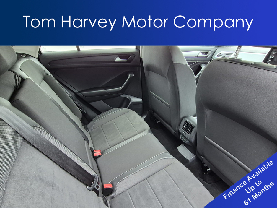 2022 Volkswagen T-Roc - image 5