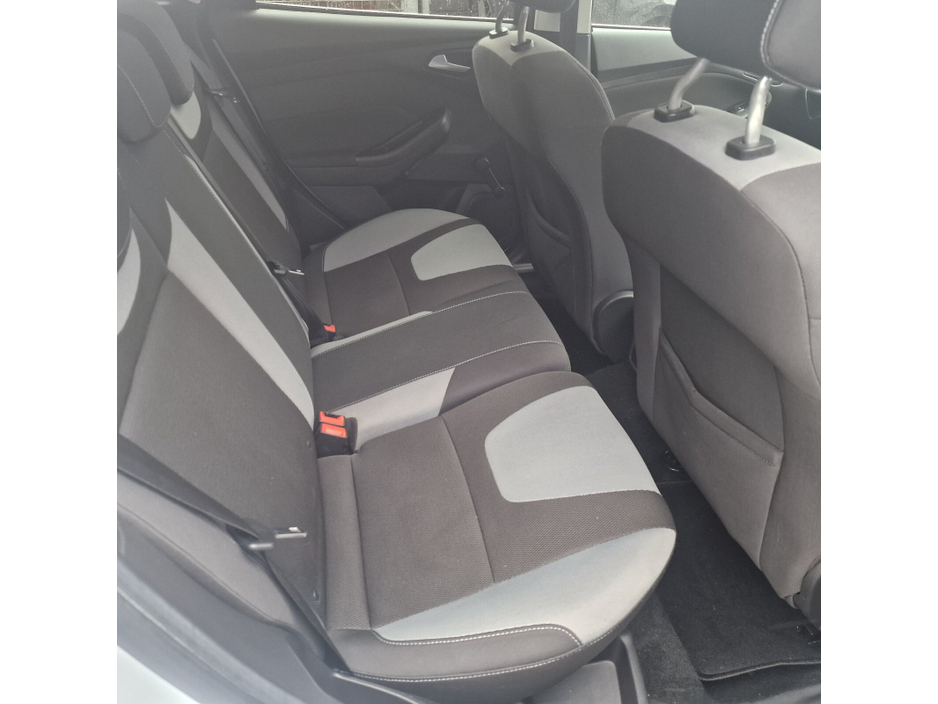 2013 Ford Focus - image 11
