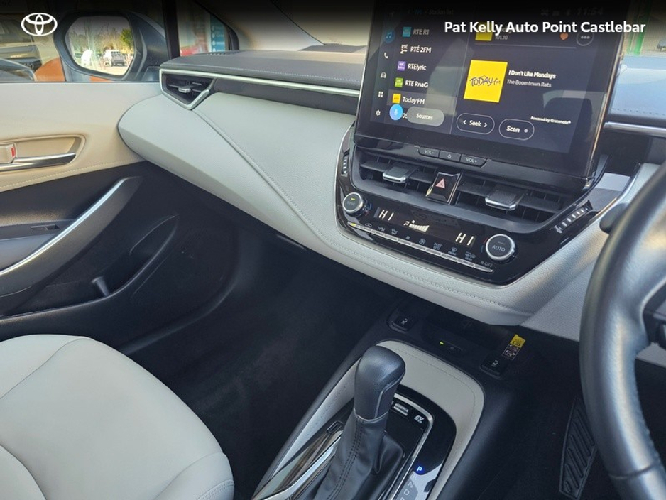 2024 Toyota Corolla - image 12