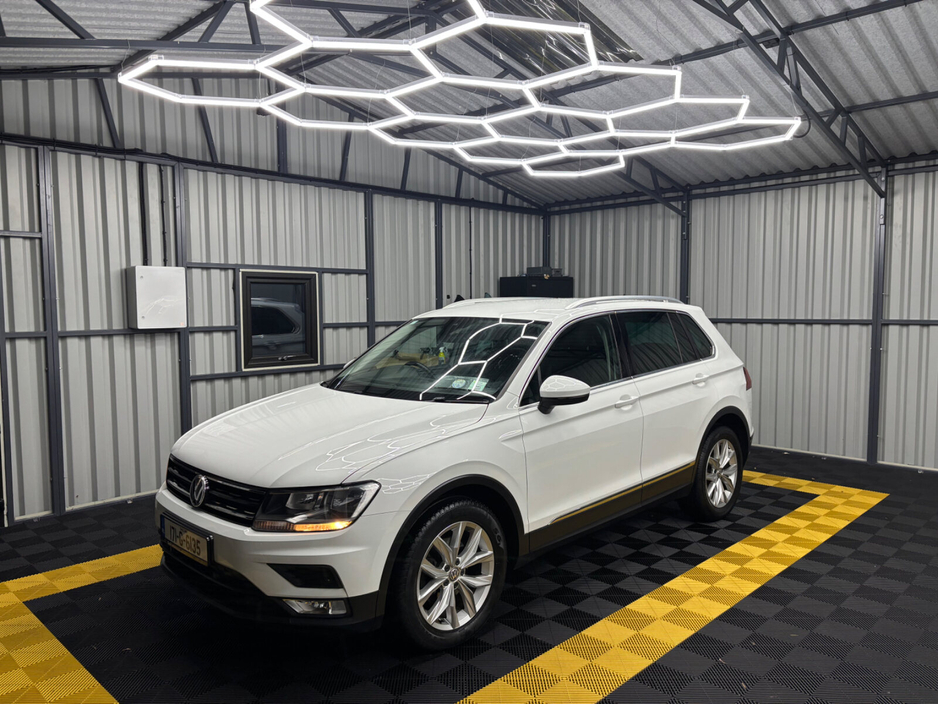 2017 Volkswagen Tiguan - image 13