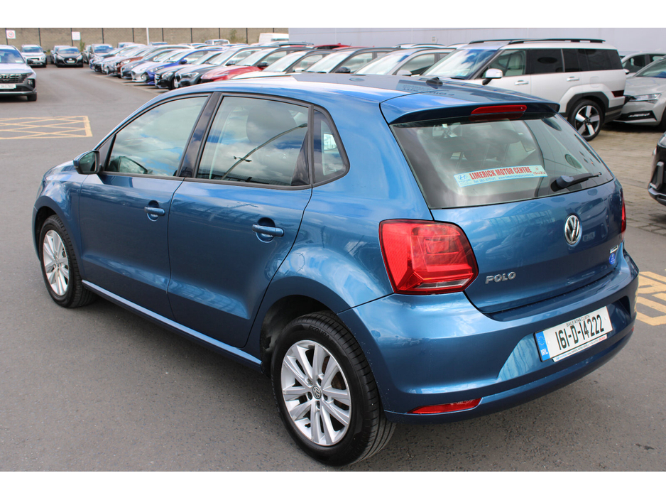 2016 Volkswagen Polo - image 3