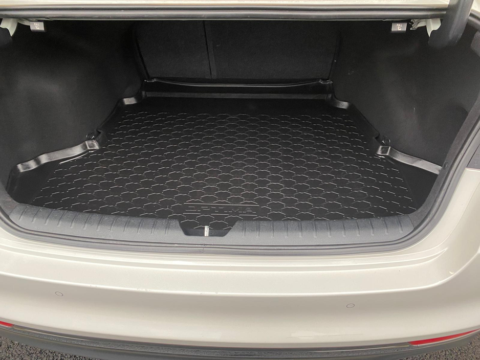 2016 Kia Optima - image 26