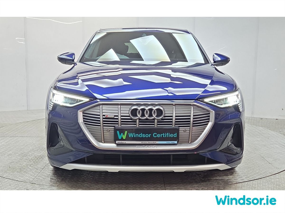 2022 Audi e-tron - image 9