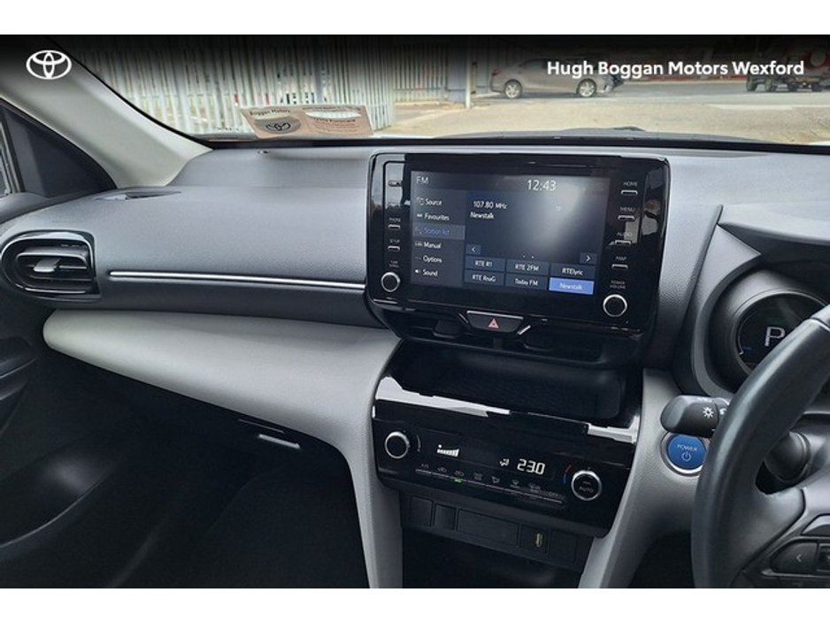 2022 Toyota Yaris Cross - image 15