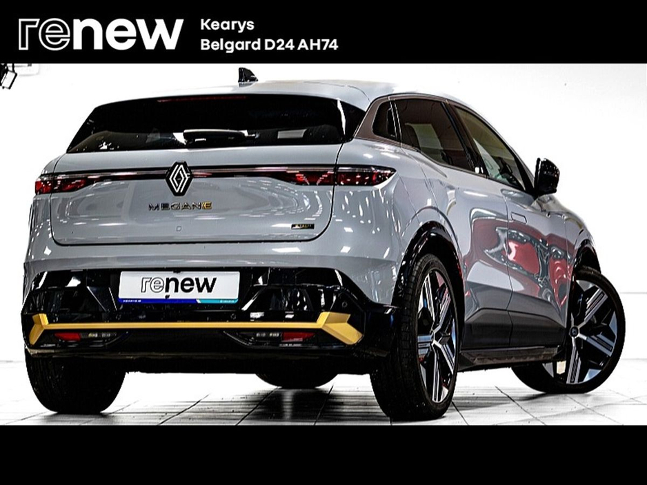 2024 Renault Megane E-Tech - image 15